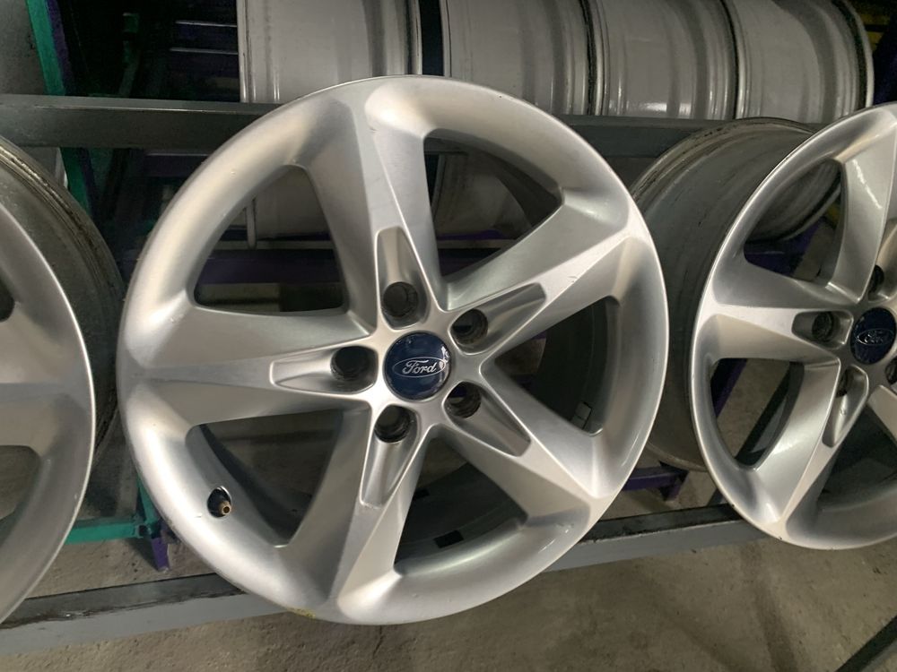 Диски Ford  5/108 R16 7J ET50.