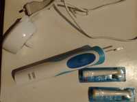 Продам электрическую зубную щетку Braun Oral-B +2 насадки