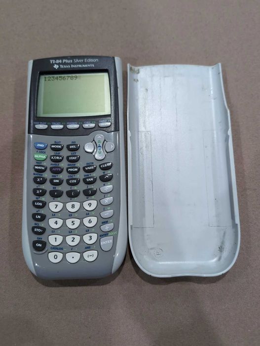 Calculadora Gráfica Texas Instruments TI-84 Plus Silver Edition