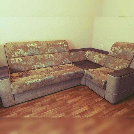 Продам великий кутовий диван