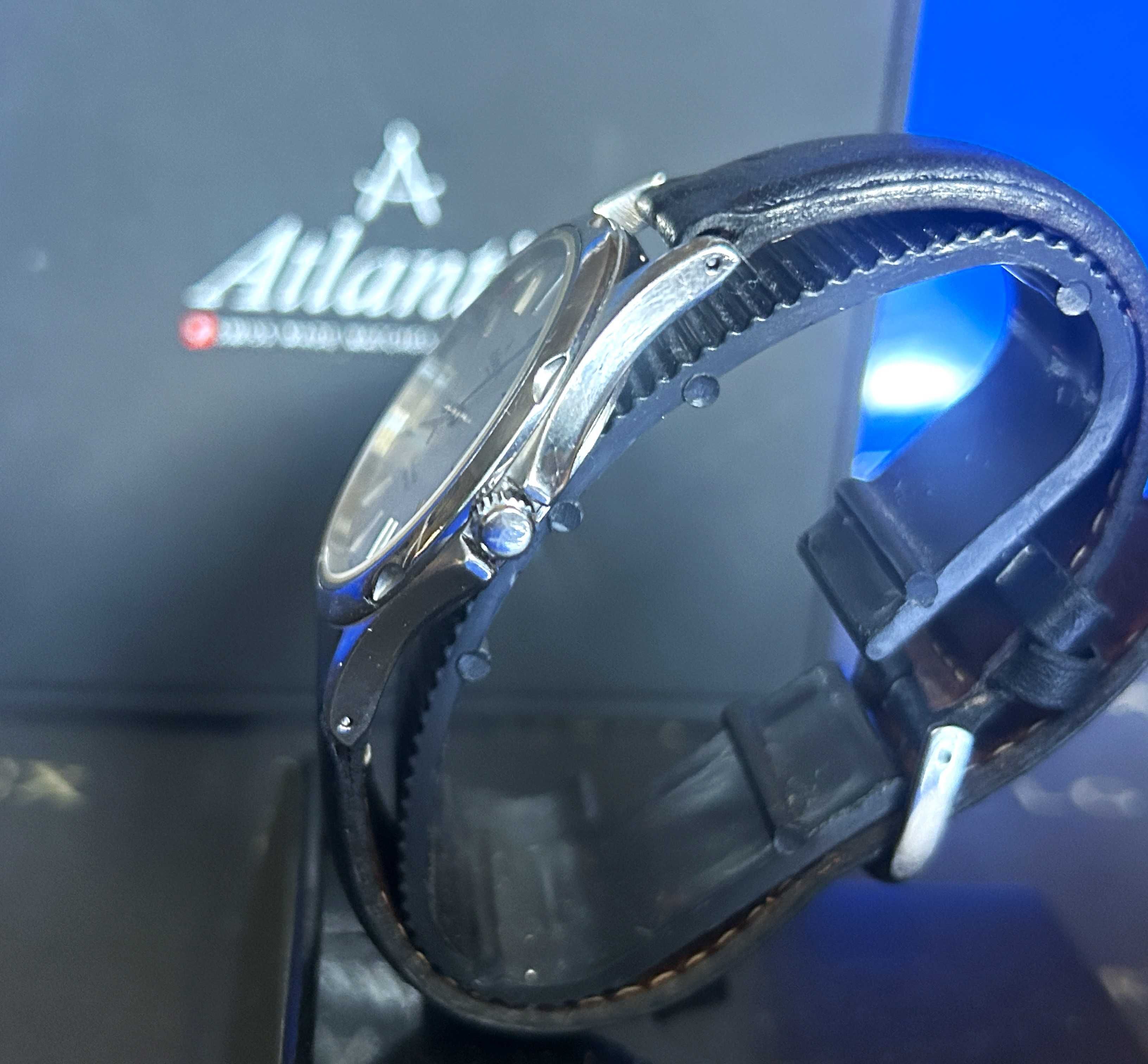 Atlantic Seahunter 100 M/330 FT, szafirowe szkło