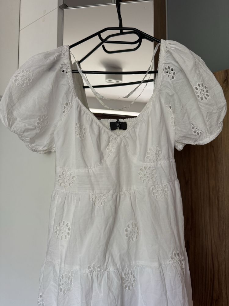 Biała letnia sukienka ażurowa Primark S/36