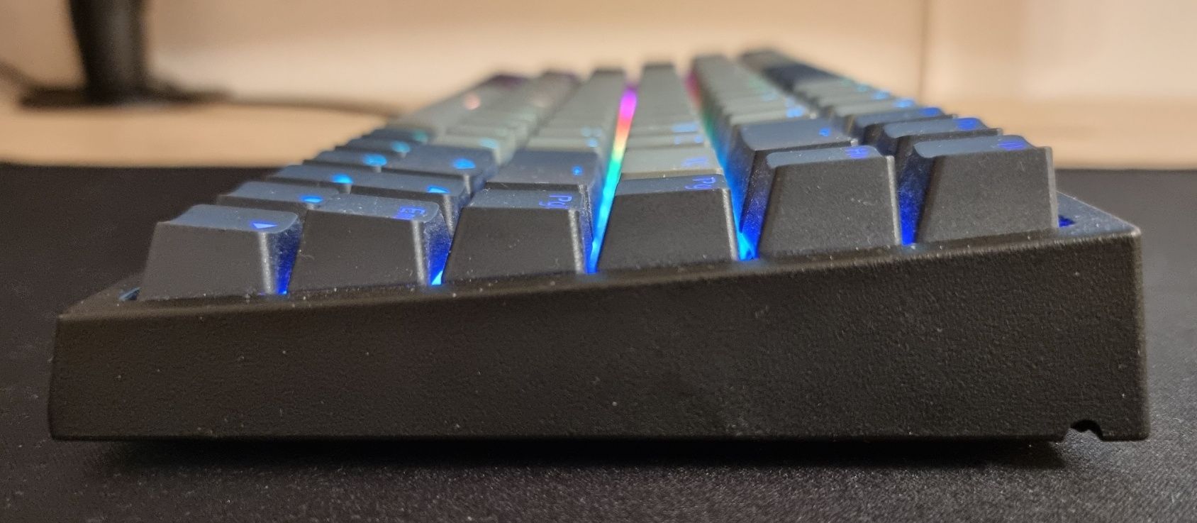 Клавиатура RGB 84 gateron brown tactile hot swap механическая