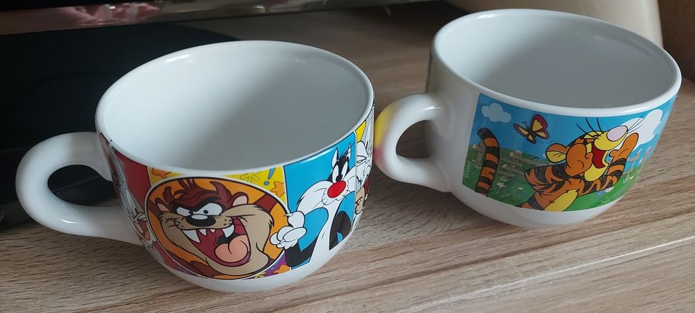 Conjunto 2 taças infantis Pooh e Tweety