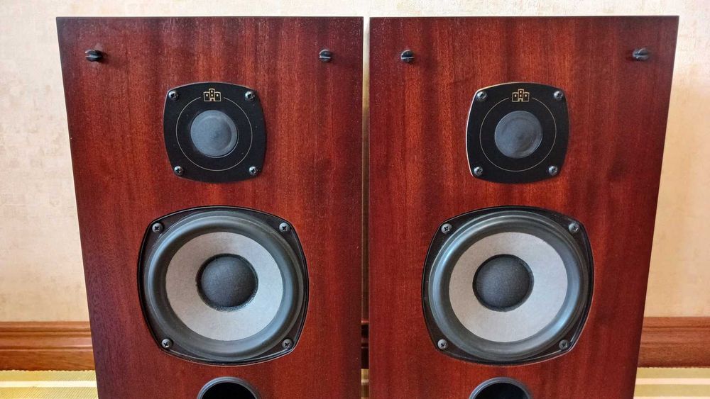 Акустика Castle Warwick