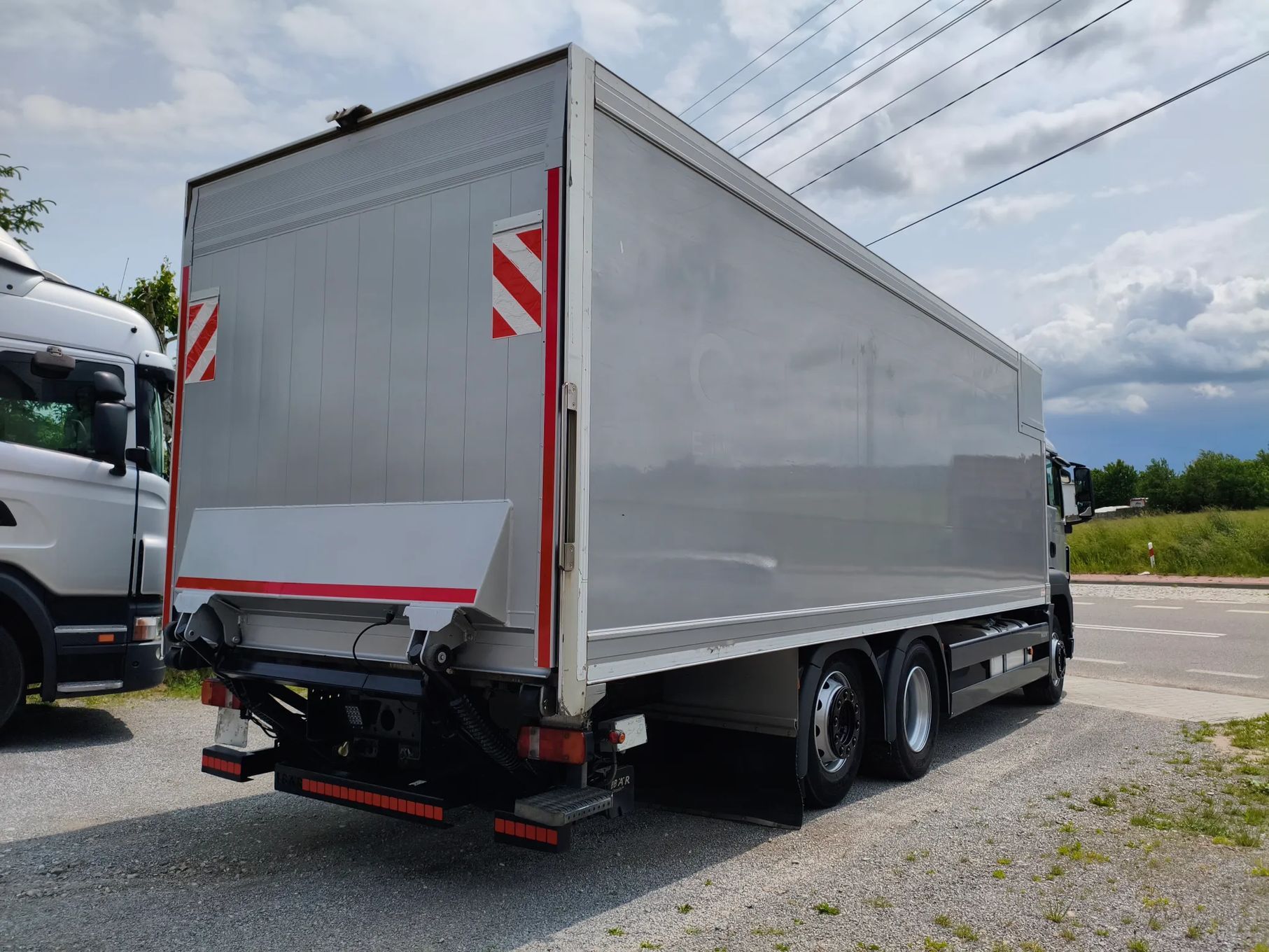 MAN TGS 26.320 / 360 / Euro 5 !!! / CHŁODNIA / WINDA / IZOTERMA / CARRIER / 6 X 2 / oś Skrętna  Man Tgs / Blokada Mostu / Oś skretna / z Niemiec / Servis