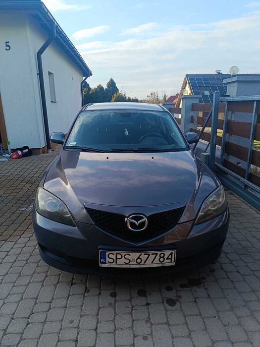 Mazda 3 w benzynie z 2008: sprawny samochód od prywatnego właściciela