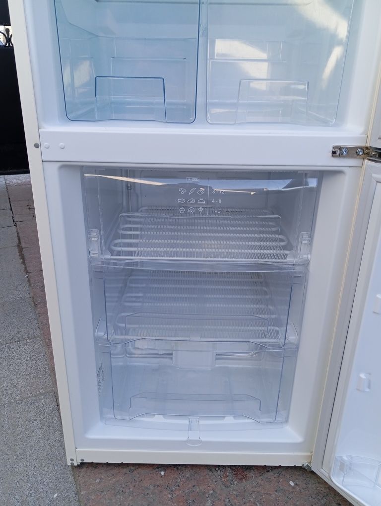 Холодильник Gorenje 185см Бежевый из Германии гарантия