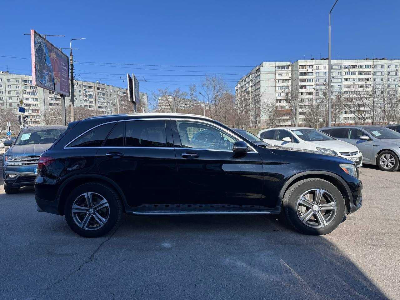 Mercedes-Benz GLC300 2015