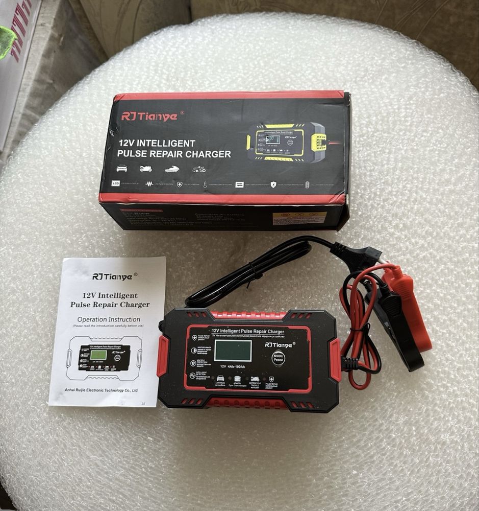 Зарядний пристрій для автомобільного акумулятора 12V Зарядка