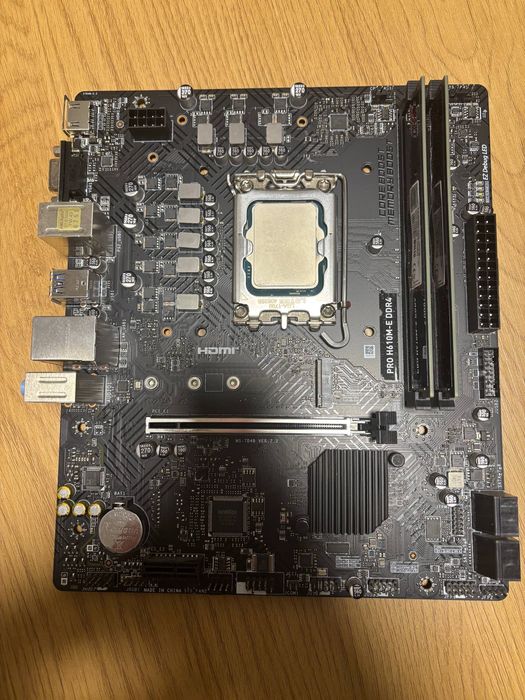 Материнська плата ,процесор ,оперативна память