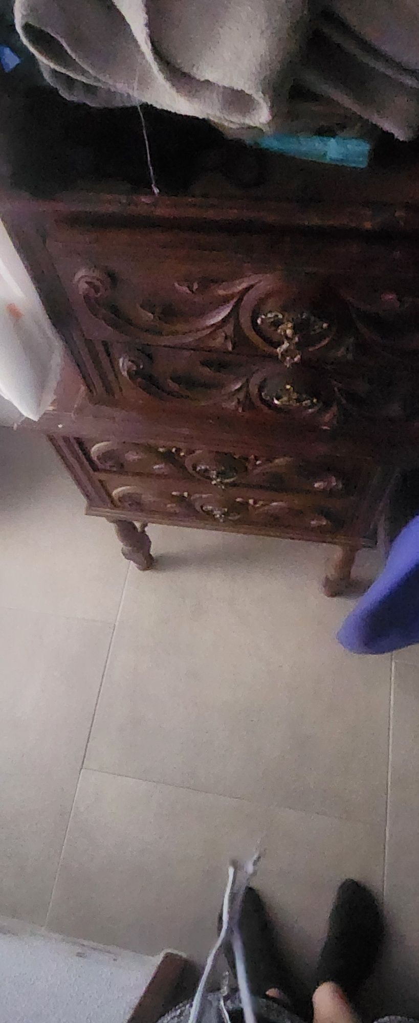 Cama de casal antiga