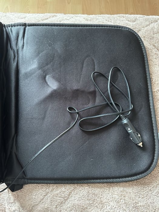 Накидка на сиденье с подогревом в машину новая