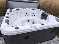 Używane Jacuzzi 6-osobowe