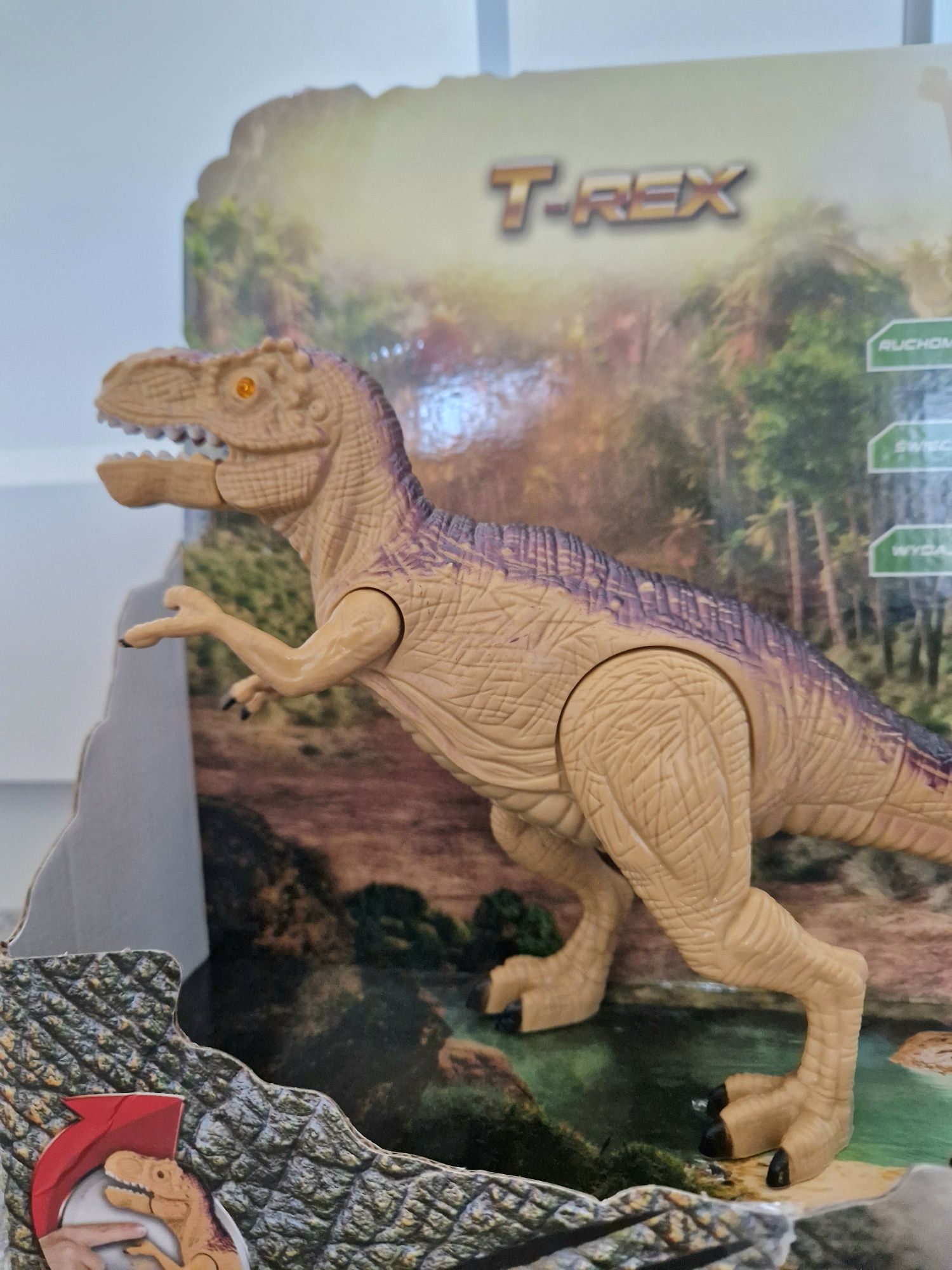 T-rex dinozaur 3+