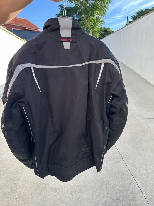 Casaco de motoqueiro