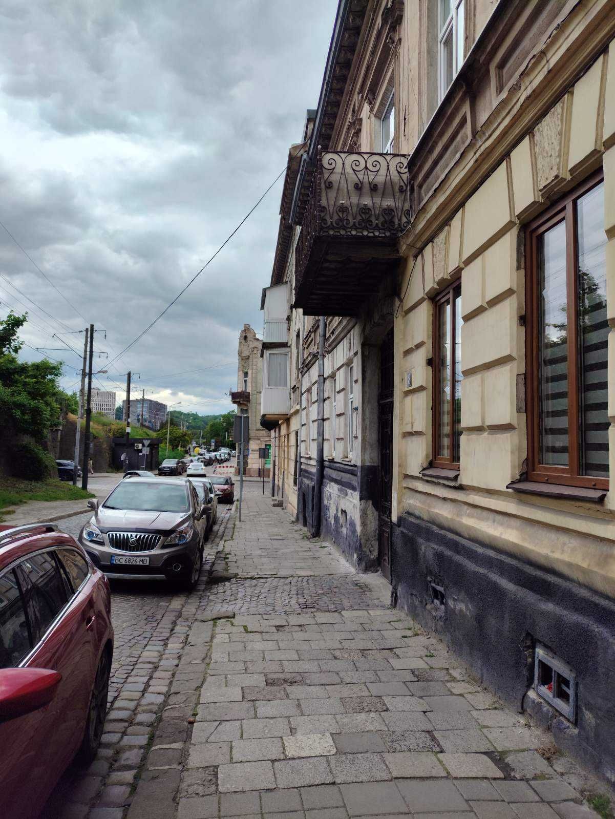 Продаж 1 кімнатної квартири в центрі Львова