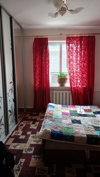Продається компактний будинок у смт Борова, 40км.від Києва.