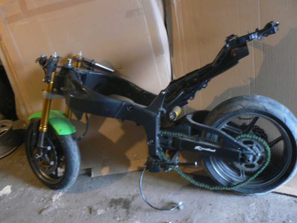 Запчасти, Kawasaki Ninja 250,300,400,636,650,ZX6R,ZX9R,ZX10R,ER6,Z750