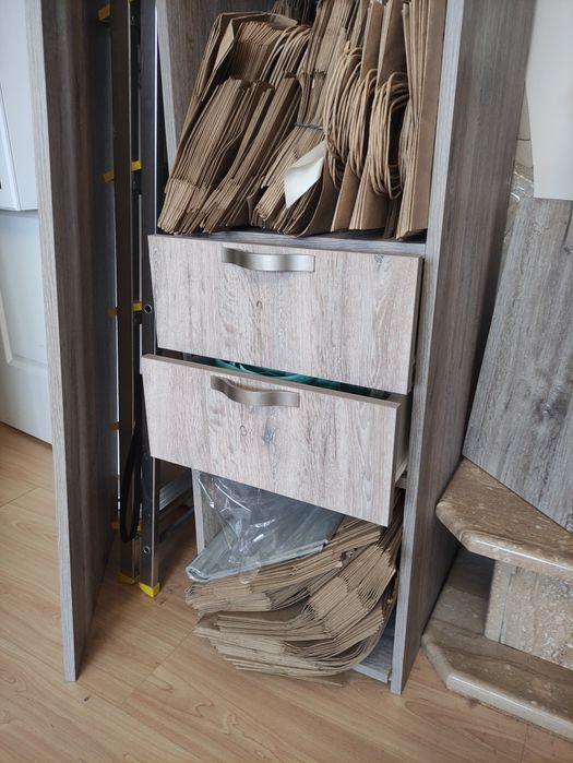 Szafa Szafka Pionowa Regał Półka Szara Beżowa