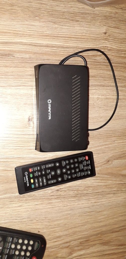Dekoder TV Emperor DVB-T Manta w pełni sprawny.