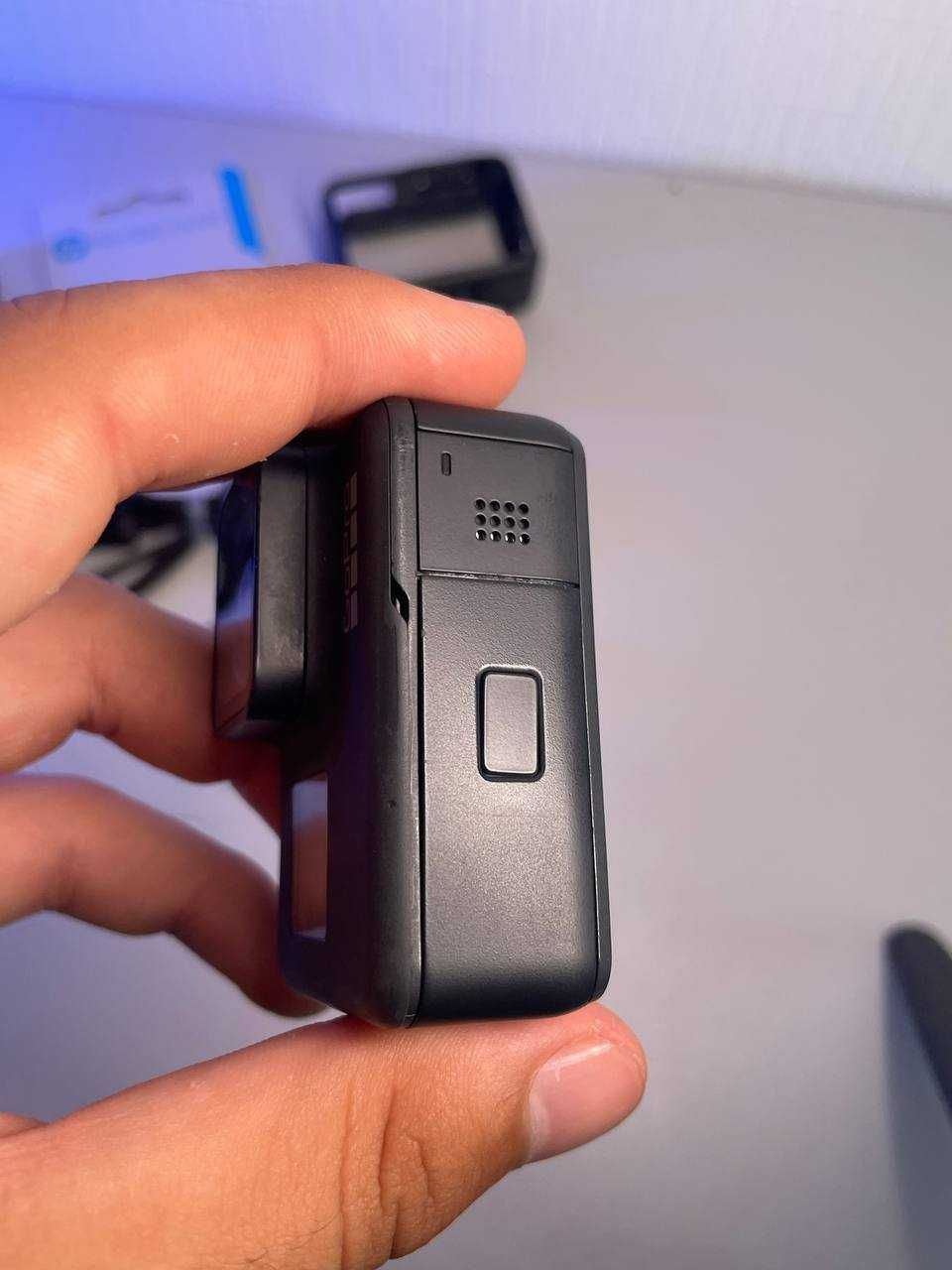 Екшн камера GoPro Hero 7 Black з хорошим комплектом