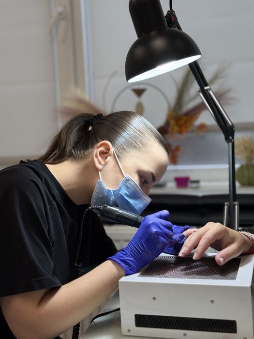 Манікюр | гель лак | Південний | Вікторія Гарденс