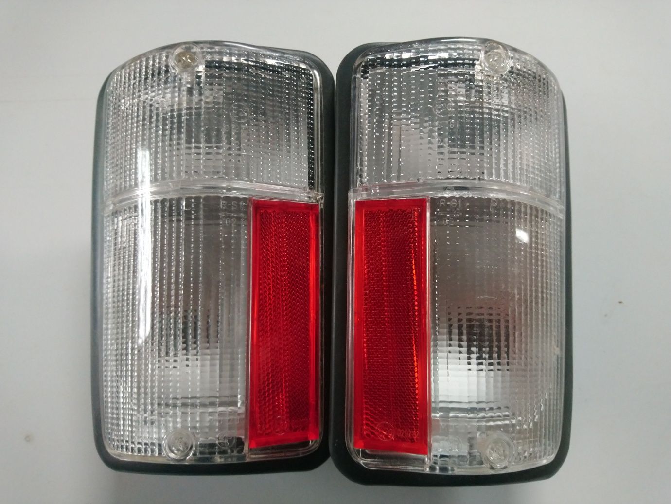 Lampy tylne fiat 126 p białe