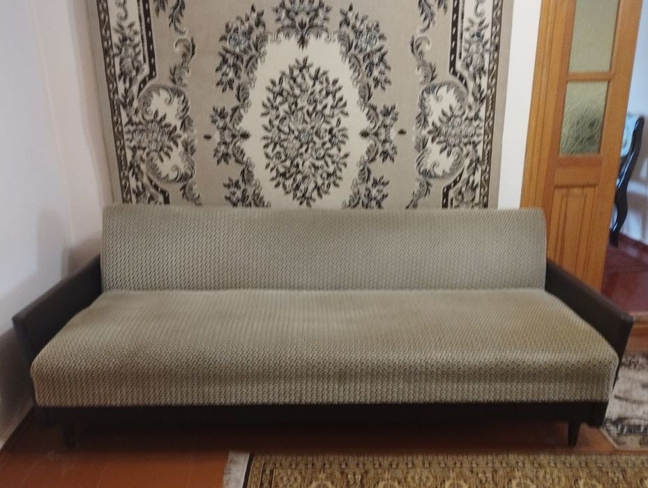 Диван часів СССР