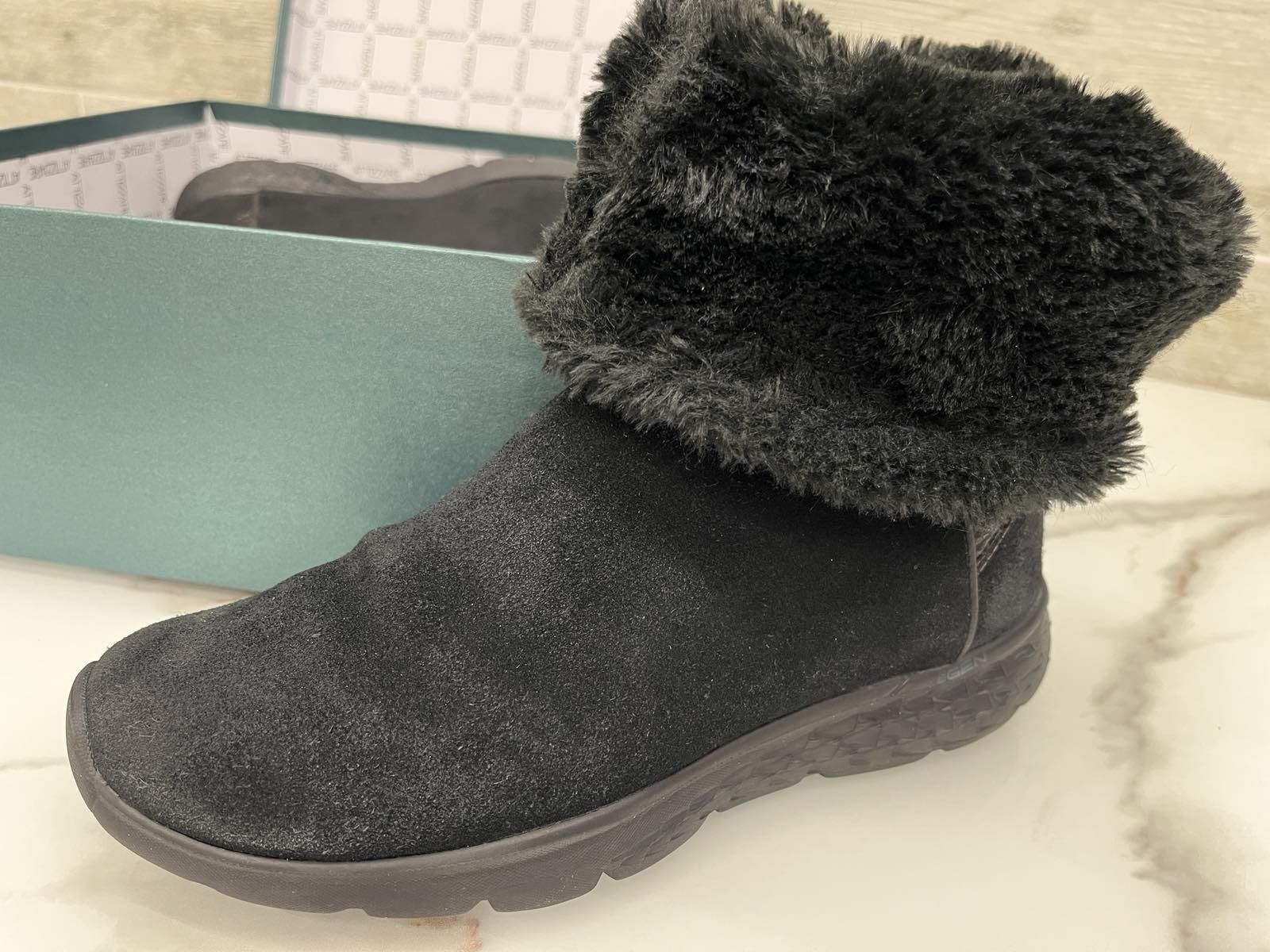 Сапоги женские Skechers On the GO 400 - SNUGGLY черные 14358-BBK