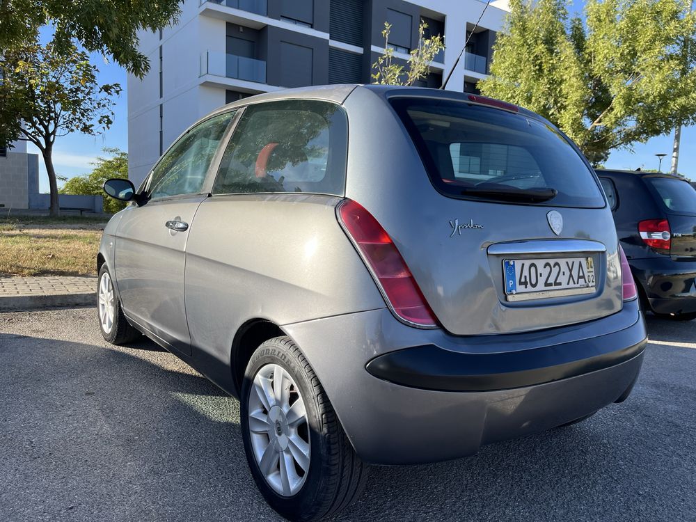 Lancia ypsilon 1.2 gasolina 2004