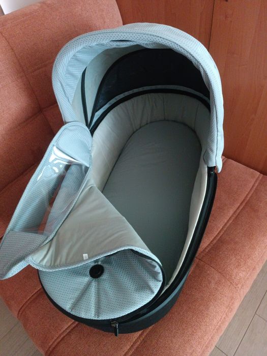 Коляска 3 в 1 Roan Bass Next