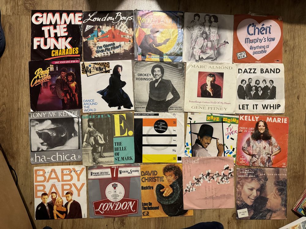 Lote 100 discos de vinil 45 RpM