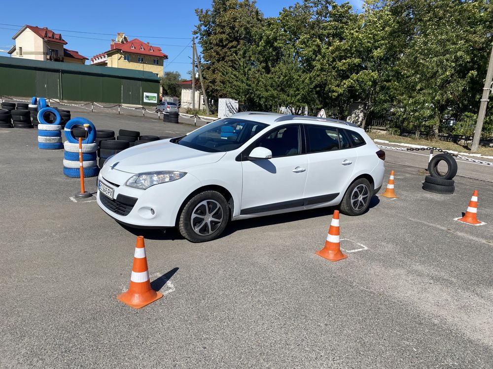 Інструктор з водіння, Приватні уроки , Автоінструктор