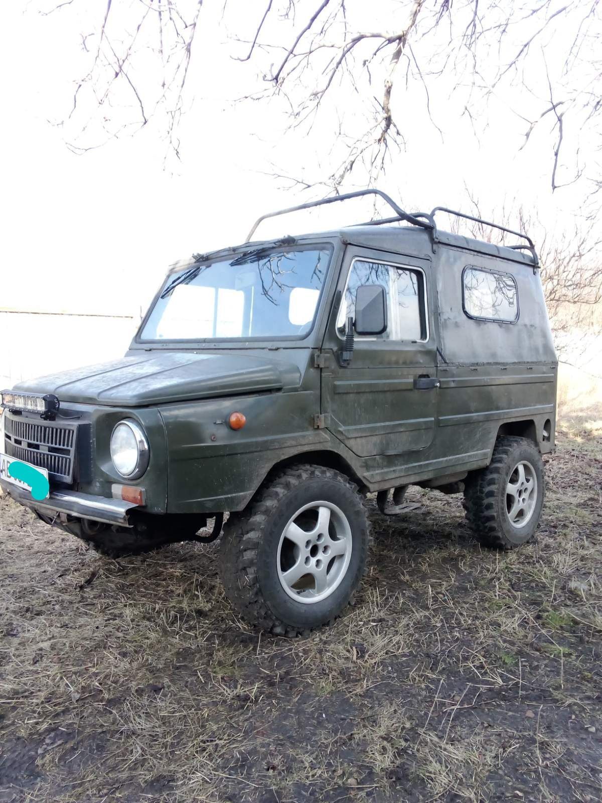 Автомобіль ЛУАЗ 1989г.