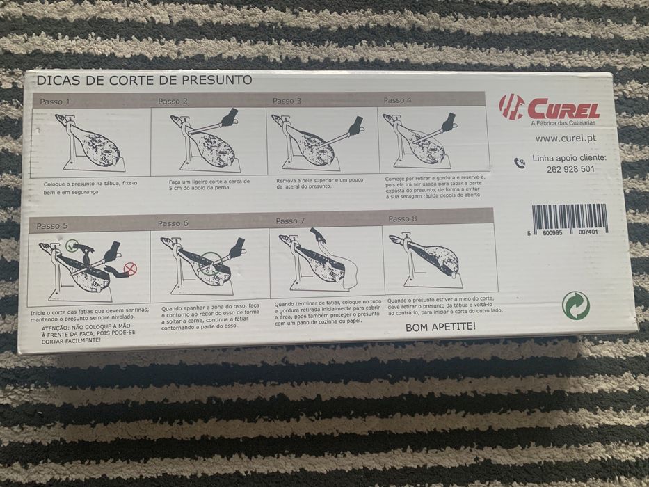 Suporte de presunto com faca