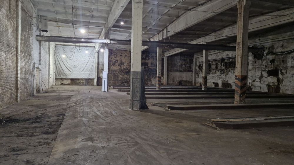 Оренда складських приміщень у Києві, вул. Сікевича 900м2