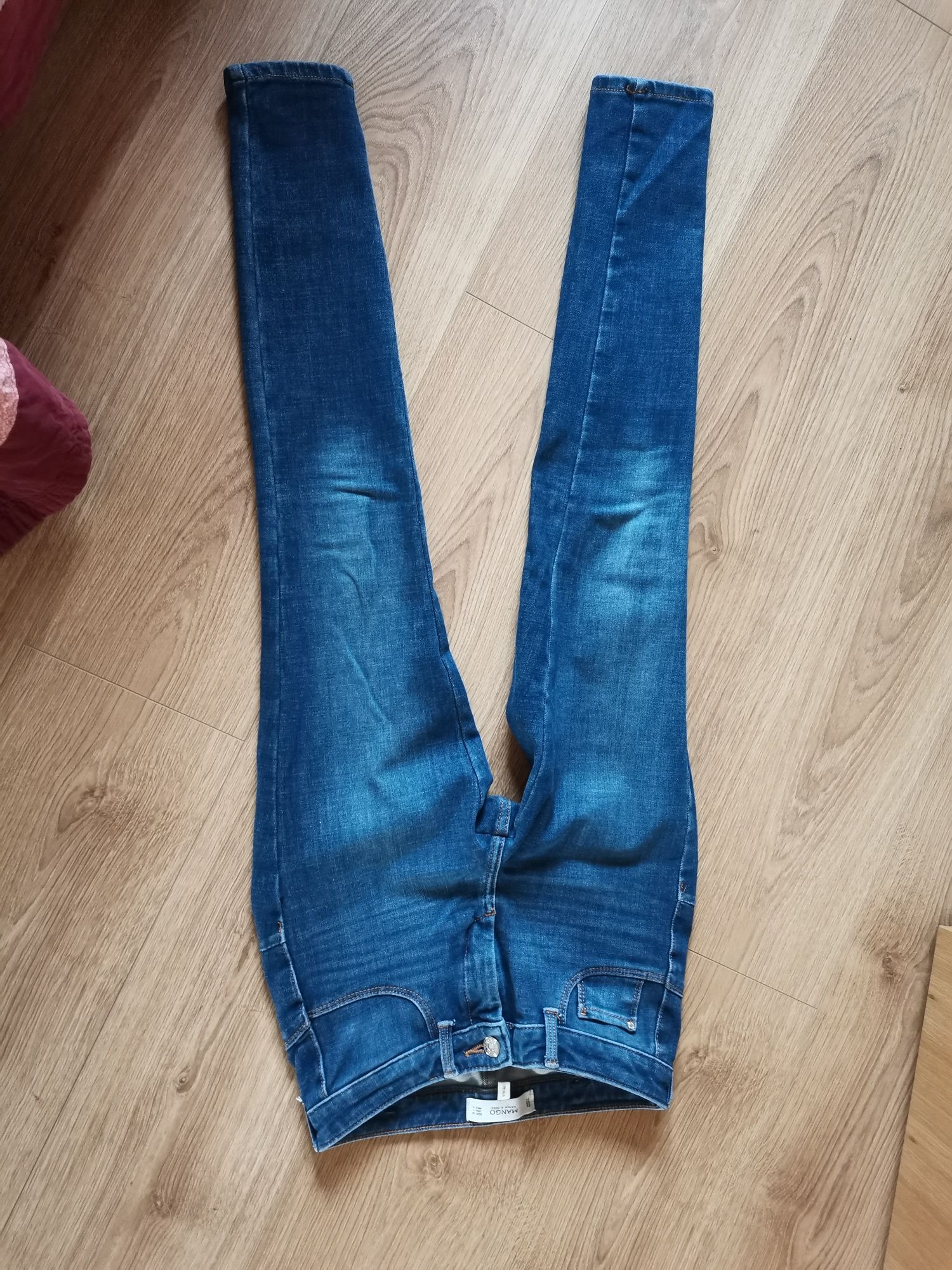 Jeansy push up mango 32