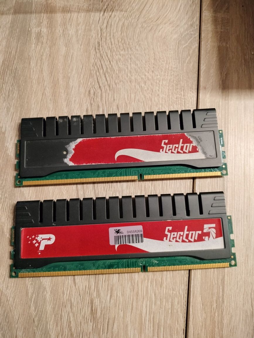 2x4 GB DDR3 Sector5
