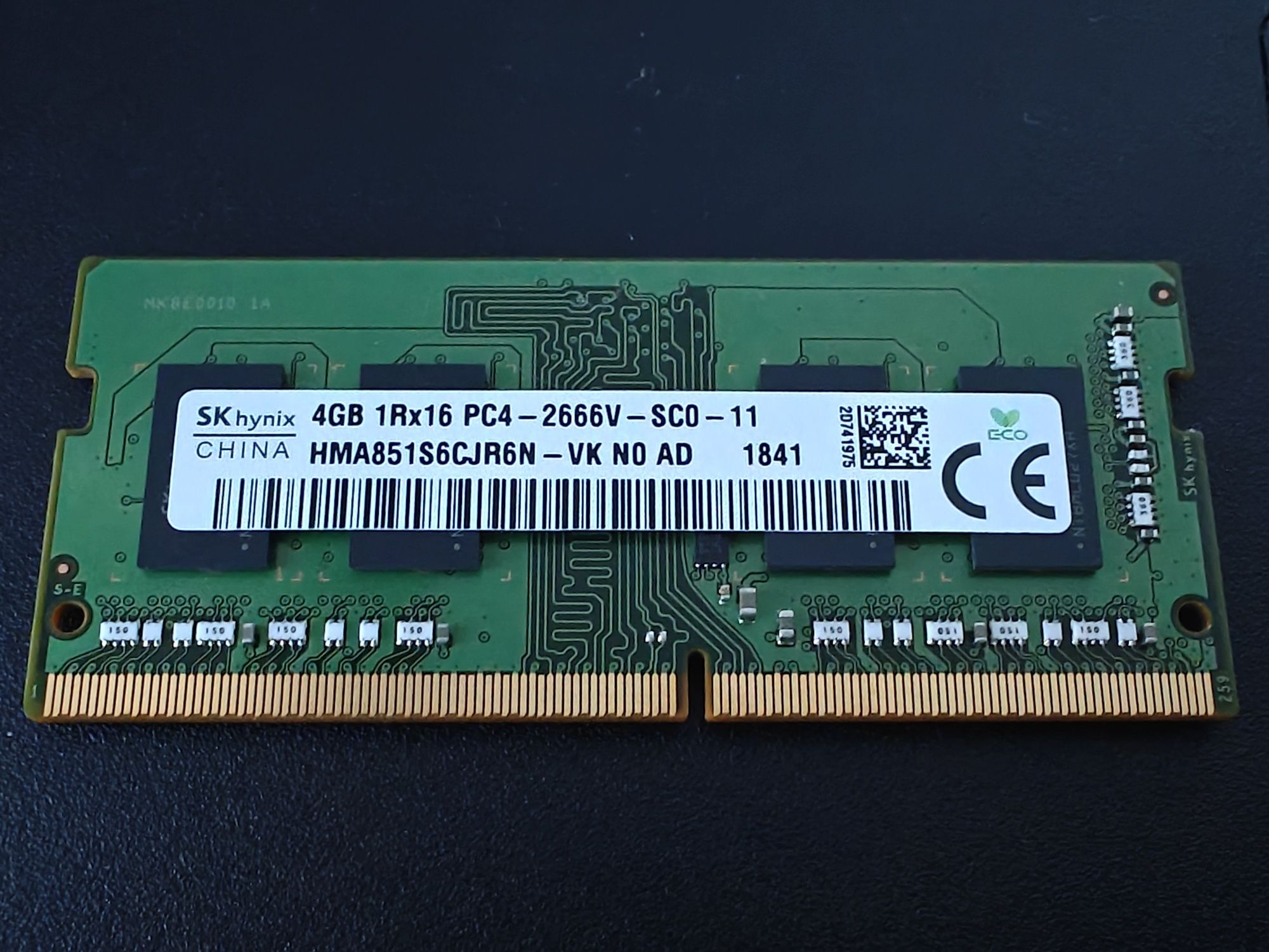 Оперативна пам'ять 4GB DDR4 2666MHz SK hynix SO-DIMM CL18