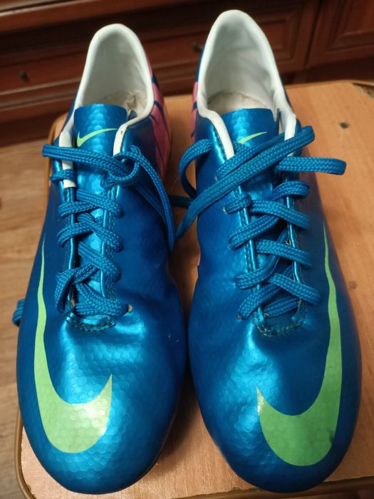 Продам бутси NIKE  р. 40,  р. 38
