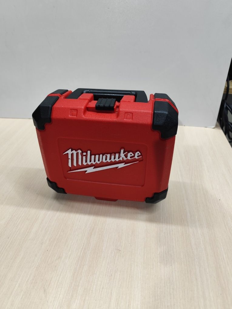 Milwaukee фрези по дереву Мілвоке оригінал