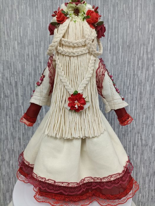 Лялечка мотанка ручної роботи
Національна лялька оберіг в сучасному ст