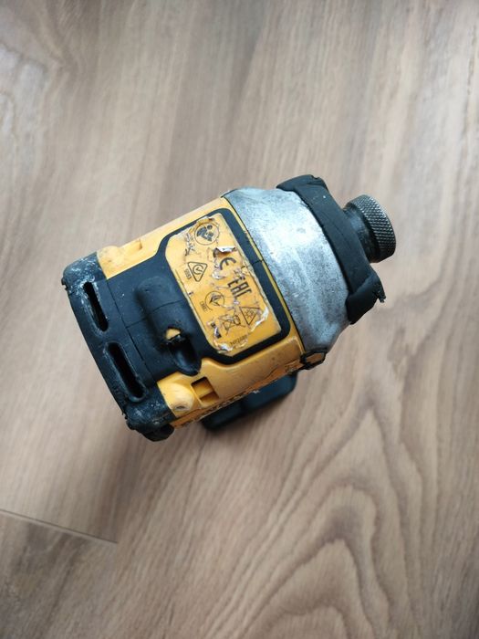Zakrętarka bezszczotkowa DeWalt DCF850 18v ORYGINA+AKKU 2Ah