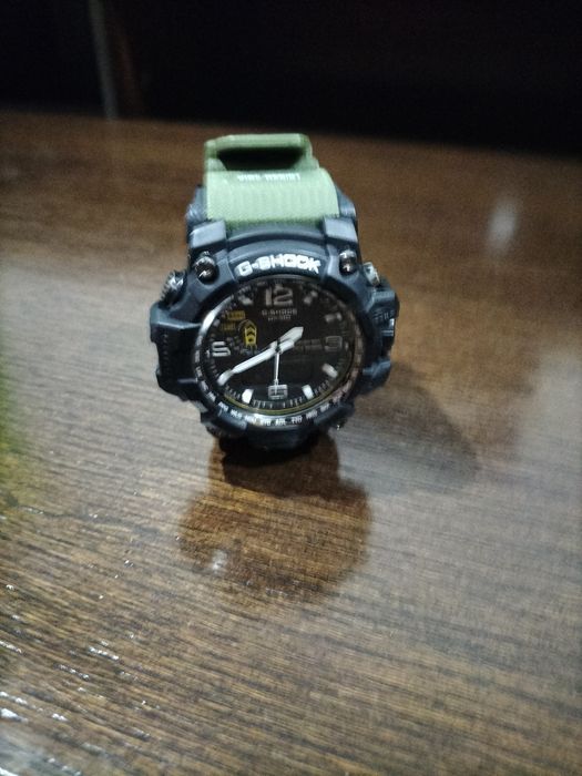 Construçao de um relógio G-SHOCK