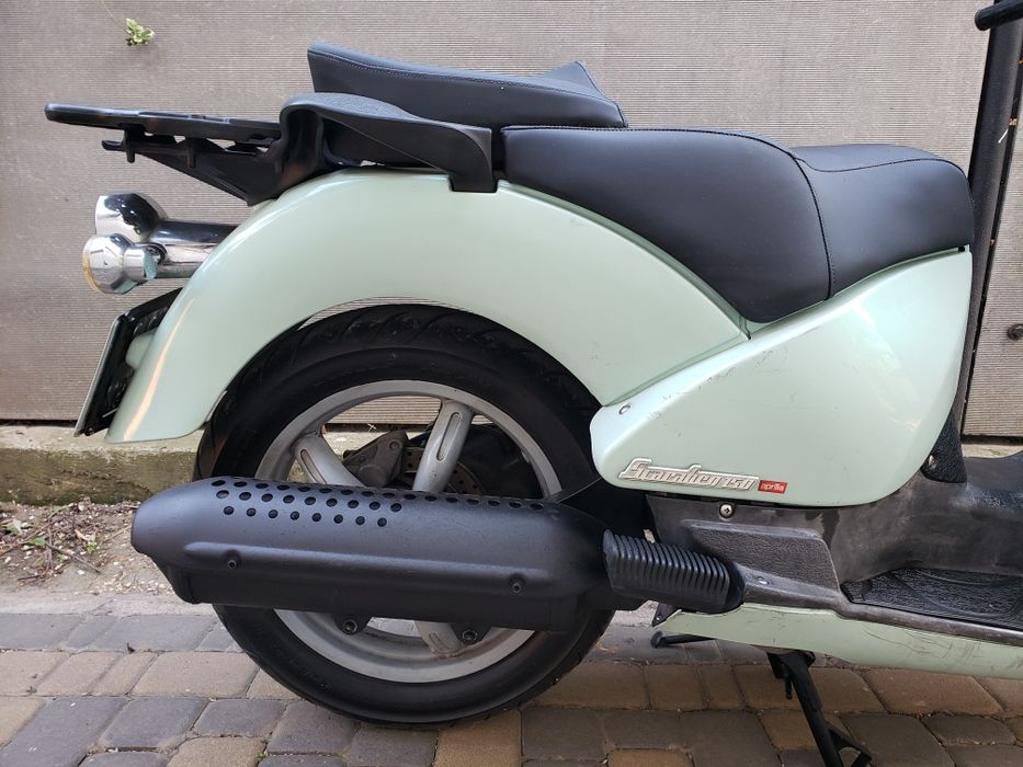Скутер Aprilia Scarabeo 150