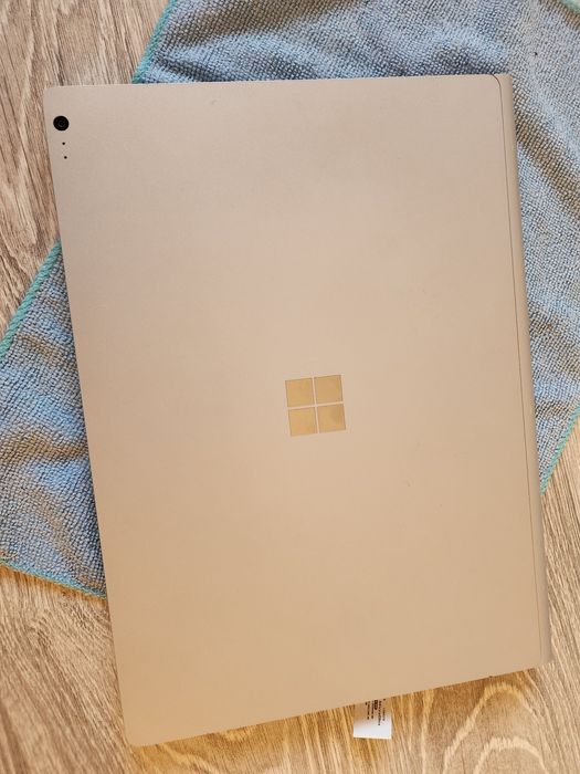 Microsoft Surface Book  13.5"_Core i7-8565U_8Gb 256gb+GeForce 1050 GTX