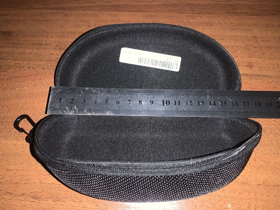 Футляр для окулярів