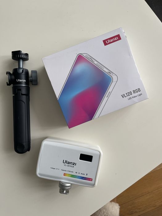 Світло Ulanzi VL120 RGB LED Video Light