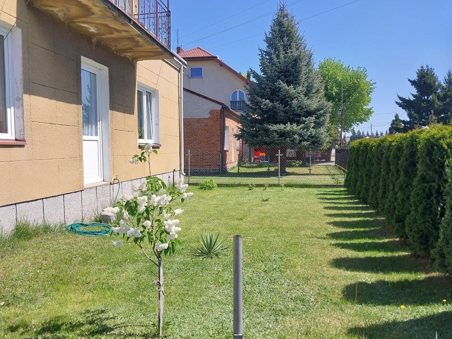 Dom jednorodzinny 100m2, zabudowania gospodarcze, garaż, działka 700m2